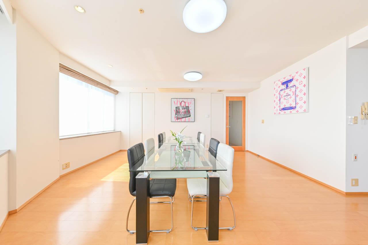 Shibaura Island Cape Tower Interior