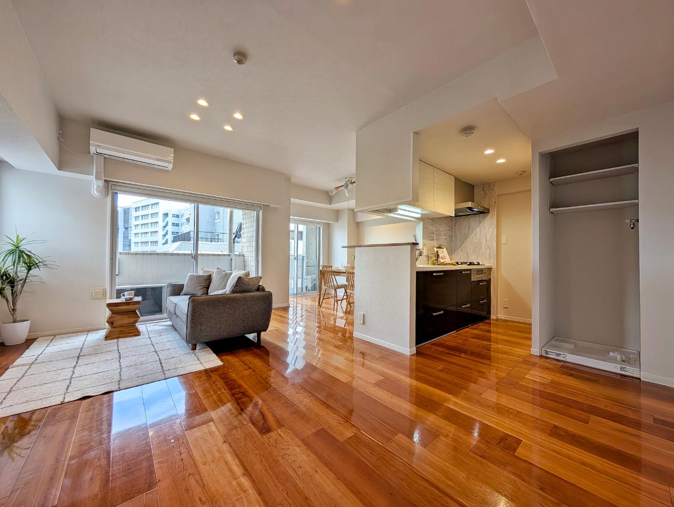 J Park Nakameguro Living room