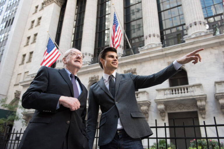 労働市場悪化と原油高_写真